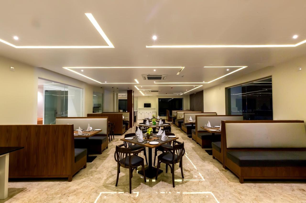 The Fern Residency Vijayapura Hotel Bijāpur Екстериор снимка